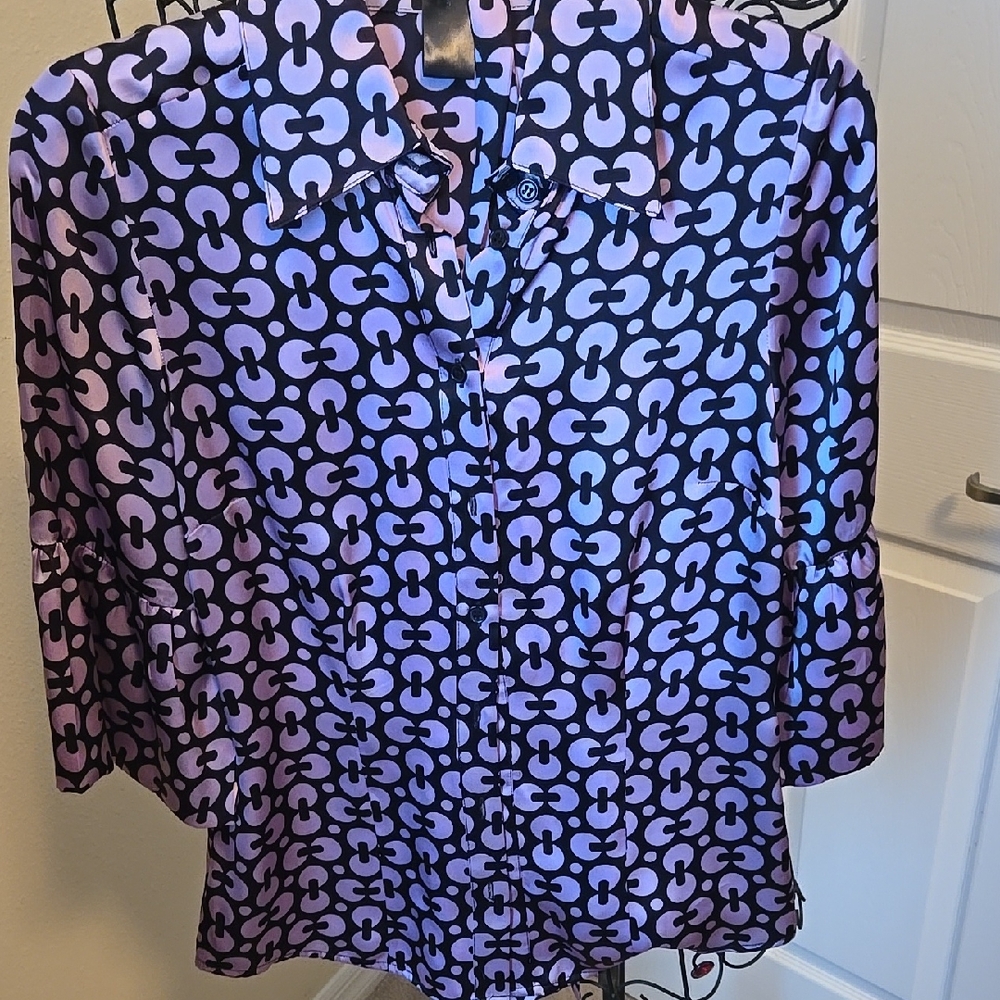 Inc sz 2 Iced Pink and Black Silk Button down Blouse